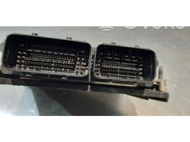 Блок управления двигателя 9833749880   Toyota Proace