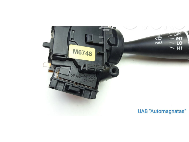 Ручка стеклоочистителей 173647, M6748   Toyota RAV 4 (XA20)