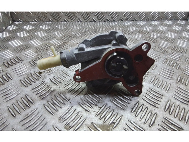 Вакуумный насос 146508418R   Nissan Navara D23 2017
