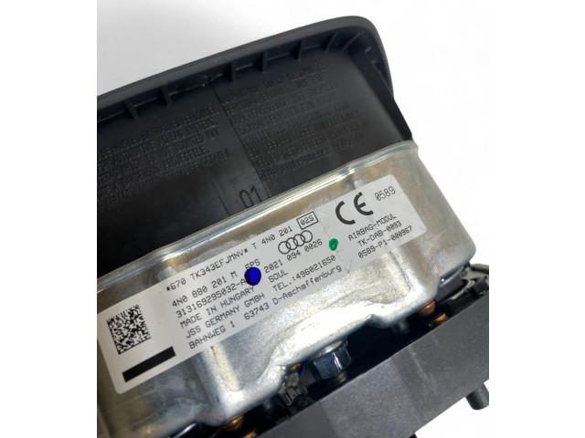 Подушка безопасности водителя 4N0880201M   Audi e-tron