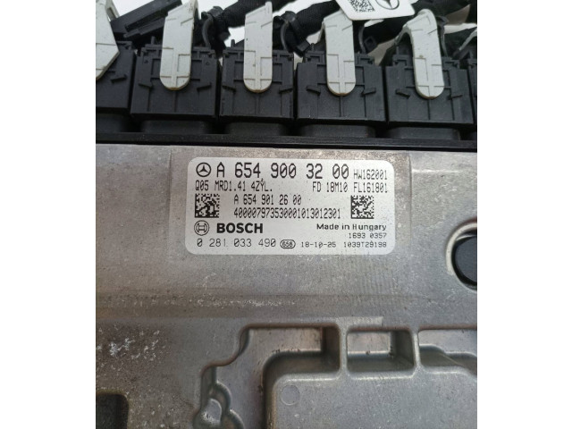 Řídící jednotka A6549003200, 0281033490   Mercedes-Benz C W205 2019