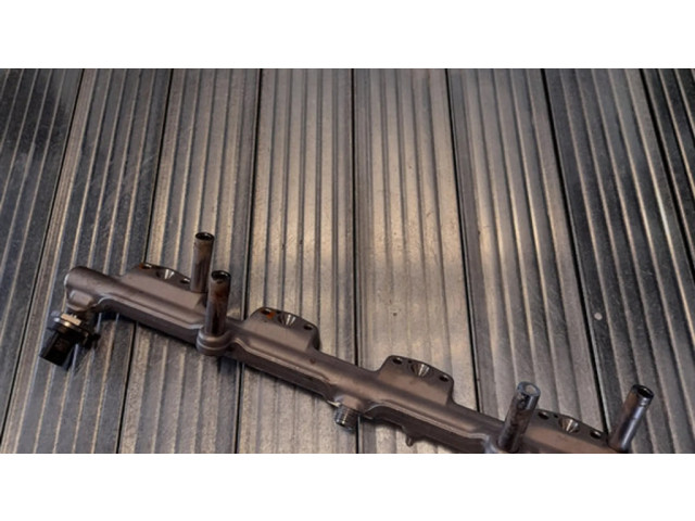 Топливная рампа 8665633, 0261547002   BMW X2 F39 2.0 