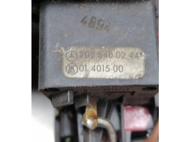 Ручка стеклоочистителей 2025400244   Mercedes-Benz C W202