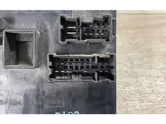   Pojistková skříňka VC00128, 2523079981   Nissan Patrol Y61 2006