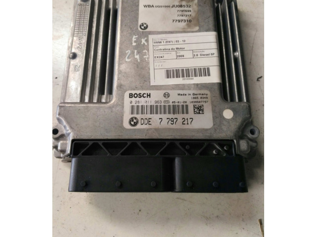 Řídící jednotka 7797217, BOSCH0281011963   BMW 1 E81 E87 2008