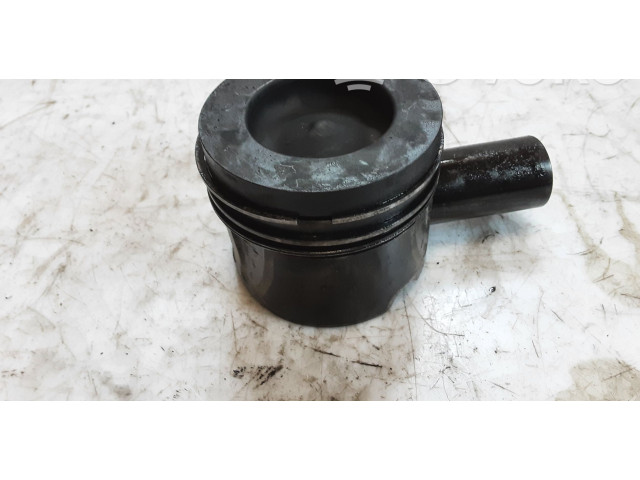 Píst 8372T, 7R2   Audi A6 S6 C7 4G     