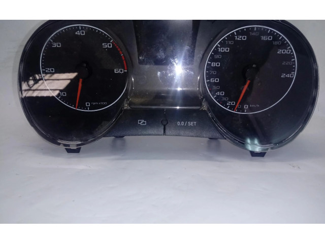 Přístrojová deska  Seat Ibiza I (021A) 1996 6J0920807H  
