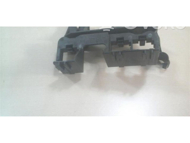 Блок предохранителей  8E1937503   Seat Exeo (3R)    