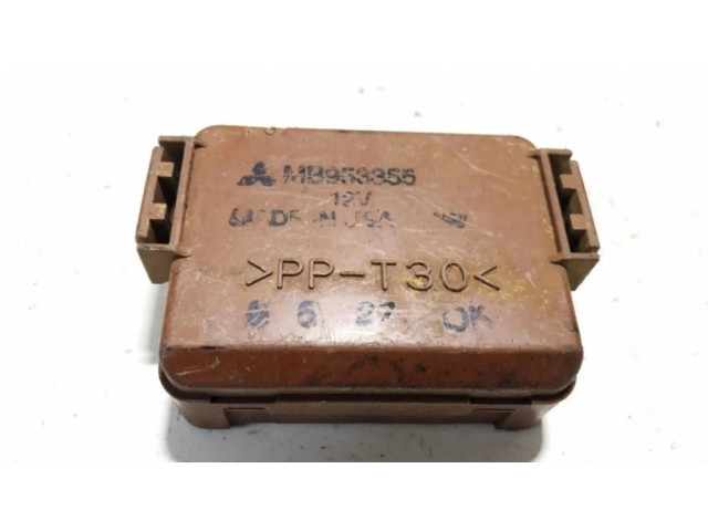 Блок управления mb953355, 12v   Mitsubishi Carisma
