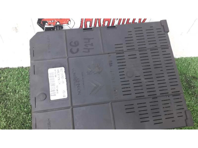 Блок предохранителей 96619404180   Citroen C6    