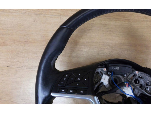 Volant Nissan Qashqai 2019   