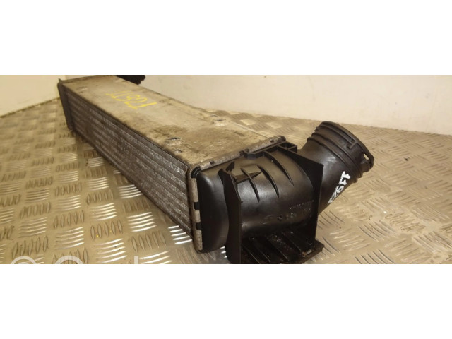 Интеркулер  798788-02, 79878802   BMW 3 E90 E91 2.0