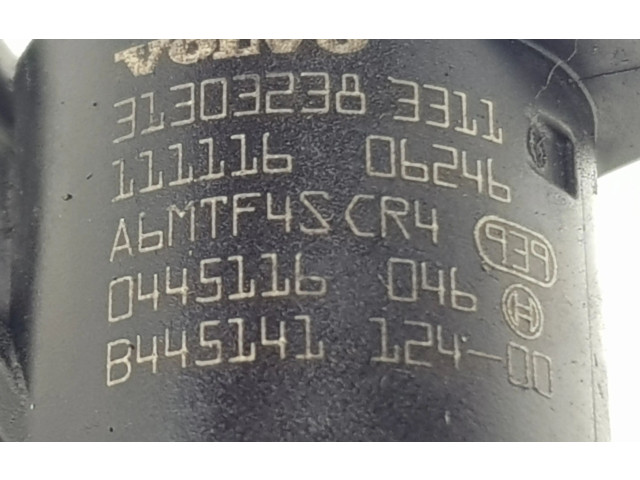 Vstřikovač 31303238, 36001113   Volvo S40     