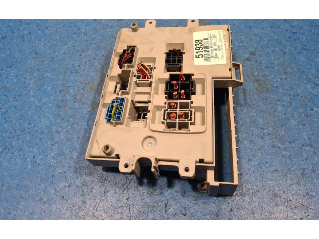   Pojistková skříňka 6906624-01, 6906624-01   BMW 1 E81 E87 2005