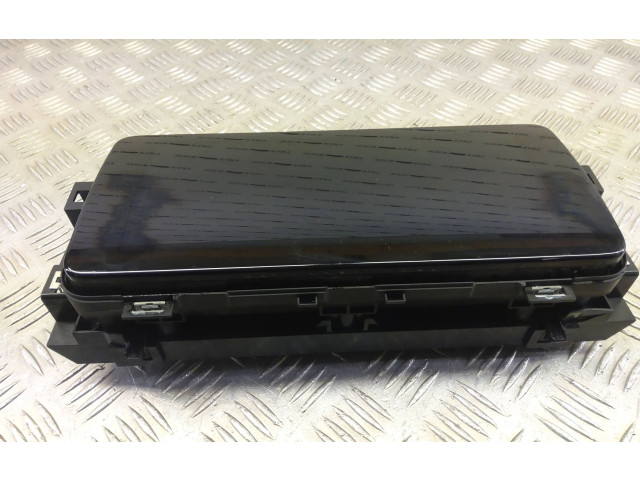 Дисплей    CXMR87X1AEB, 12062019D1   Land Rover Range Rover Sport L494