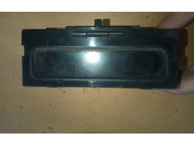 Дисплей    8200107839   Renault Megane II
