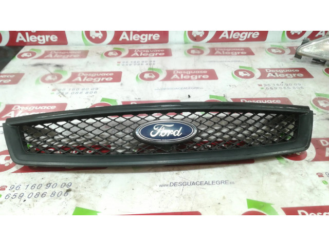 Передняя решётка Ford Focus 2004-2010 года 4M518138AE      