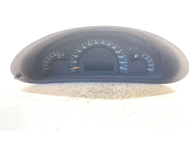 Přístrojová deska  Mercedes-Benz C W203 2004 A2035400711, 110008896011  