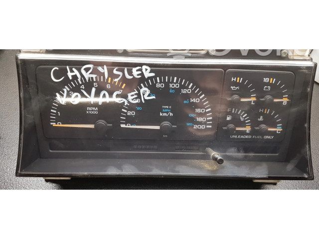 Přístrojová deska  Chrysler Voyager 1995 4437589, 66796  