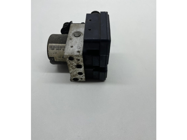 Jednotka ABS 1K0907379P, 00009496E5   Skoda Superb B6 (3T) 2011