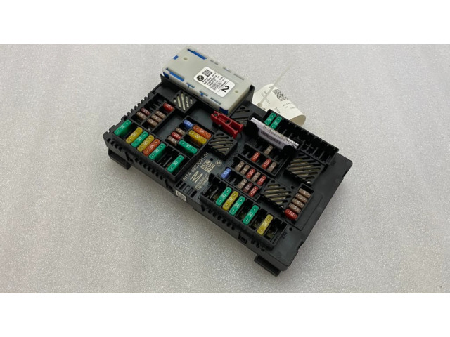 Блок предохранителей 6839218   BMW 7 G11 G12    