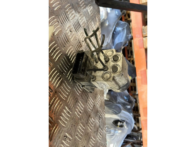 Jednotka ABS 8200963331   Renault Trafic II (X83) 2006
