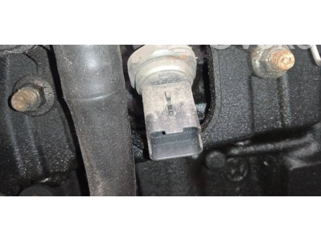 Топливная рампа 8200815617, 8200815617   Renault Laguna III  