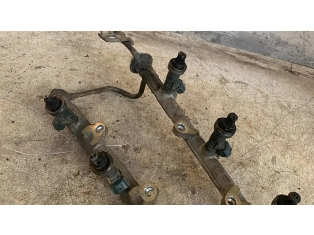 Vstřikovač 2325020020   Lexus ES 250 - 300 - 330  pro benzínový motor 3.0  