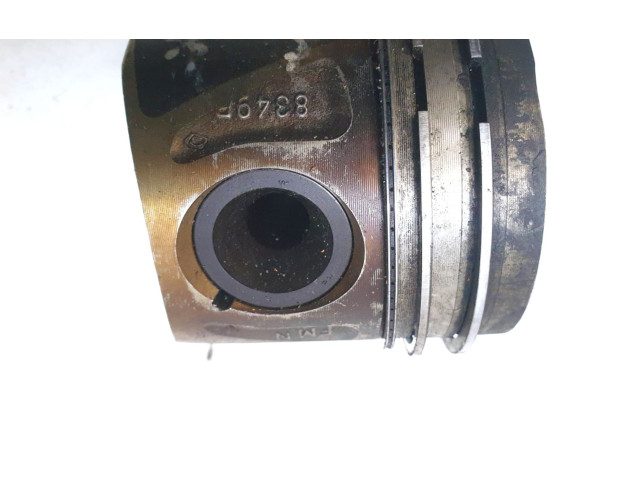 Píst 8349P   Mercedes-Benz E W212    OM 651.925 