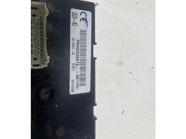 Блок комфорта P8200530976   Renault Trafic II (X83)   