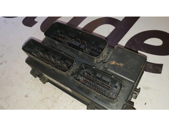   Pojistková skříňka 13217392, GM13217392   Opel Corsa D 2008