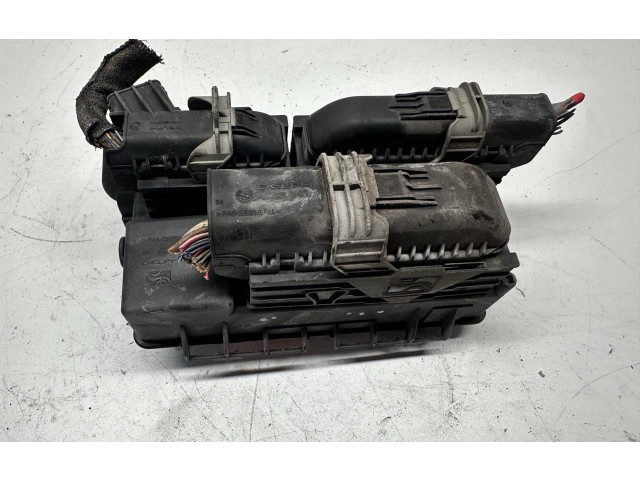 Блок предохранителей 51775622, 51775622   Fiat Grande Punto    