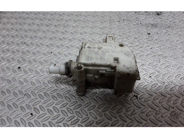 Vstřikovací lišta 3B0959781   Audi A6 S6 C5 4B    - 