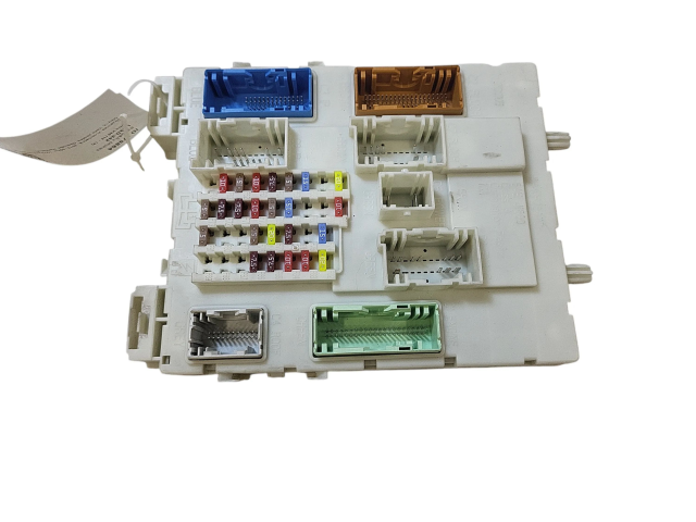   Pojistková skříňka 31394963, 3554190237   Volvo V40 2015