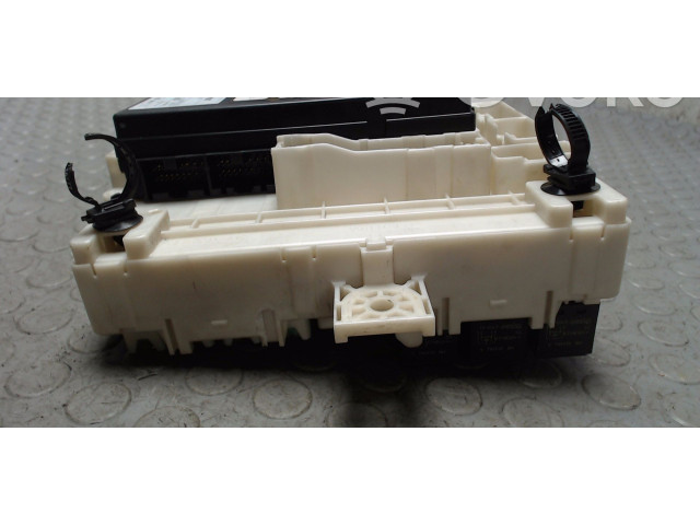 Блок предохранителей  MN108319   Mitsubishi Colt    