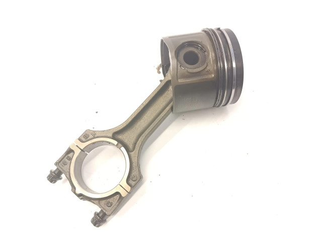 Píst    BMW 3 E46  pro naftový motor 2.0 m47 