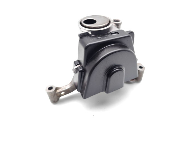 Масляный насос  SFJA CM5G-6600-DC  Ford B-MAX 