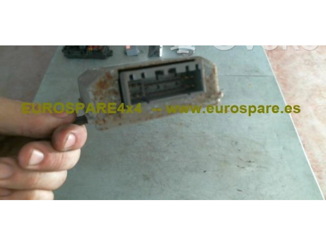   Pojistková skříňka MB875765   Mitsubishi Montero 1999