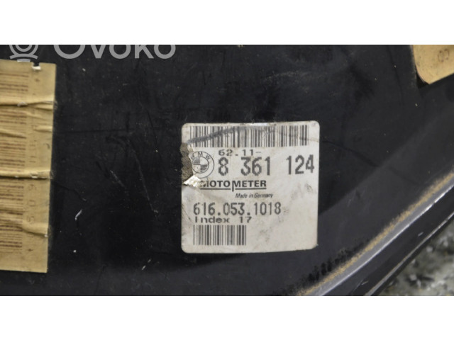 Přístrojová deska  BMW 5 E34 1994 8361124, 6160531018  