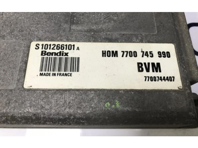 Řídící jednotka 7700744407, 7700745990   Renault 21 