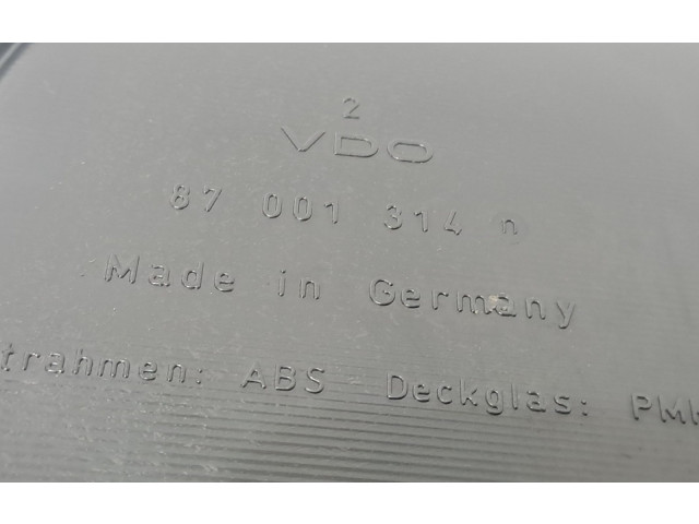 Přístrojová deska  Mercedes-Benz E W210 1995 87001374, 110008689002  