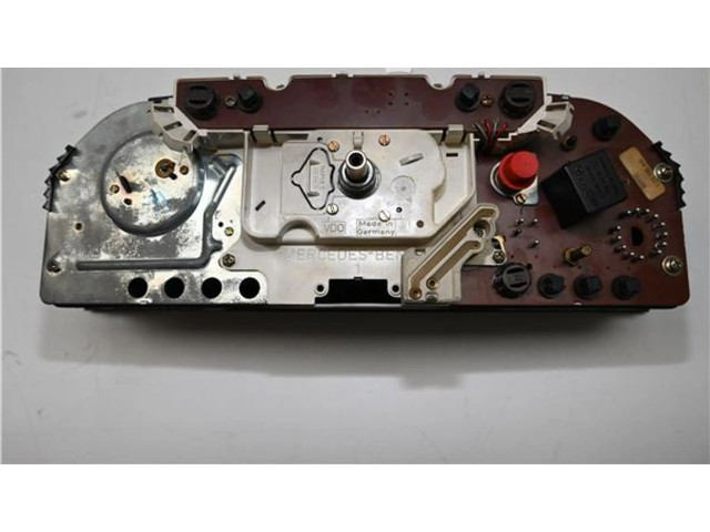 Панель приборов A2015420006, A2015420006   Mercedes-Benz 190 W201       