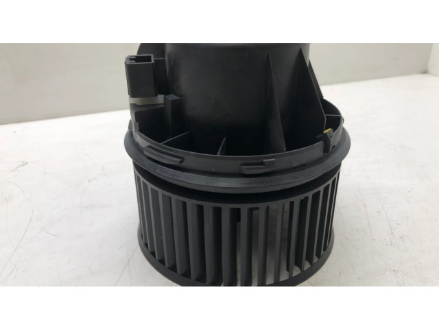 Вентилятор печки    AV6N18456DA   Ford Focus