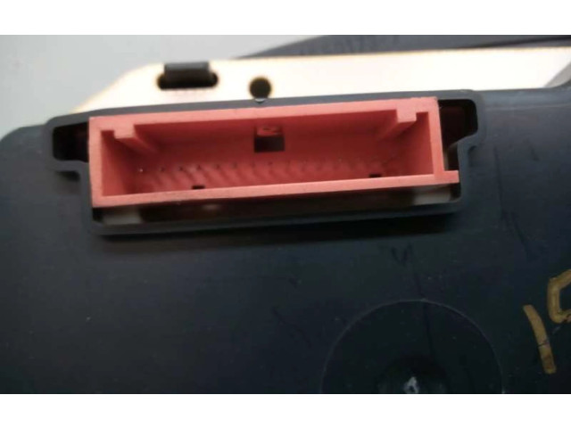 Панель приборов 8200071820   Renault Scenic RX       