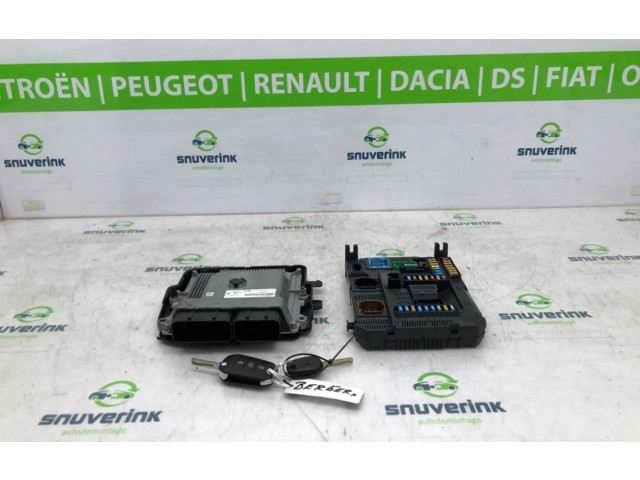 Řídící jednotka 9826380880, 1617304880   Peugeot 2008 I 2018