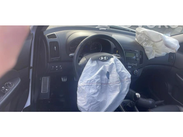Volant Hyundai i30 2010 561102R070G2, 561102R070G2  