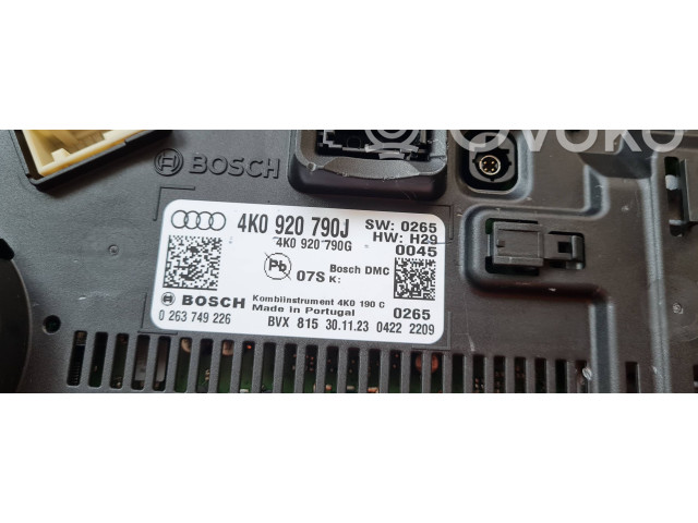 Přístrojová deska  Audi RS Q8 2024 4K0920790J, 0263749226  
