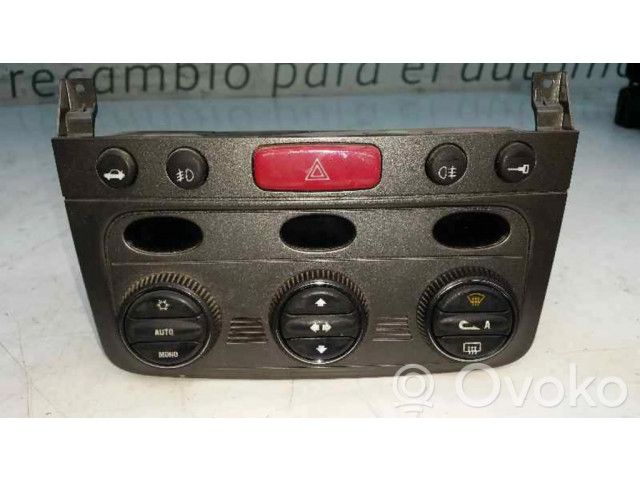 Блок управления климат-контролем 52400839, 01560513720   Alfa Romeo 147