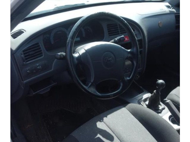 Zpětné zrcátko  Hyundai Elantra 2003    