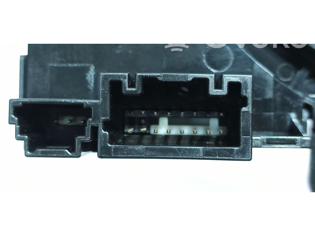 Подушка безопасности водителя 255543182R   Renault Express
